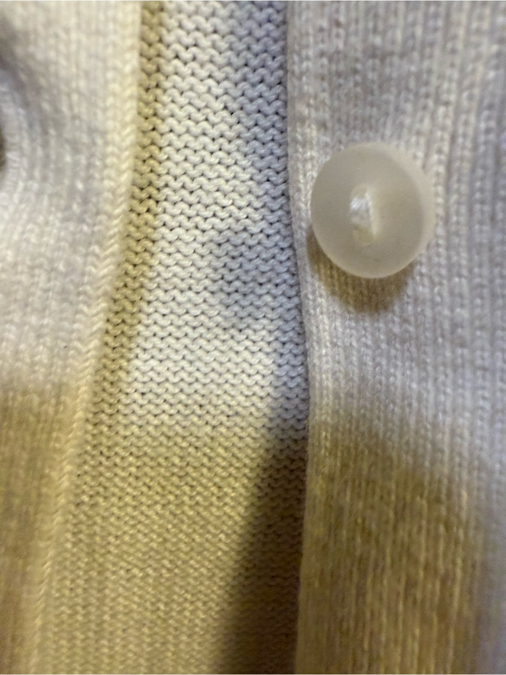 Liz & Co. Cream Pink Argyle Button Up Cardigan Sweater Sz Small S 17” Pit-to-Pit - Picture 3 of 4